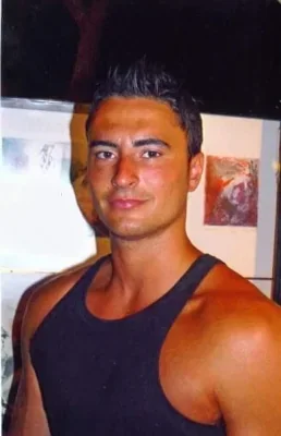 Lee, photograph 1