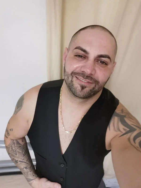 Bobby — independent male escort in Manchester